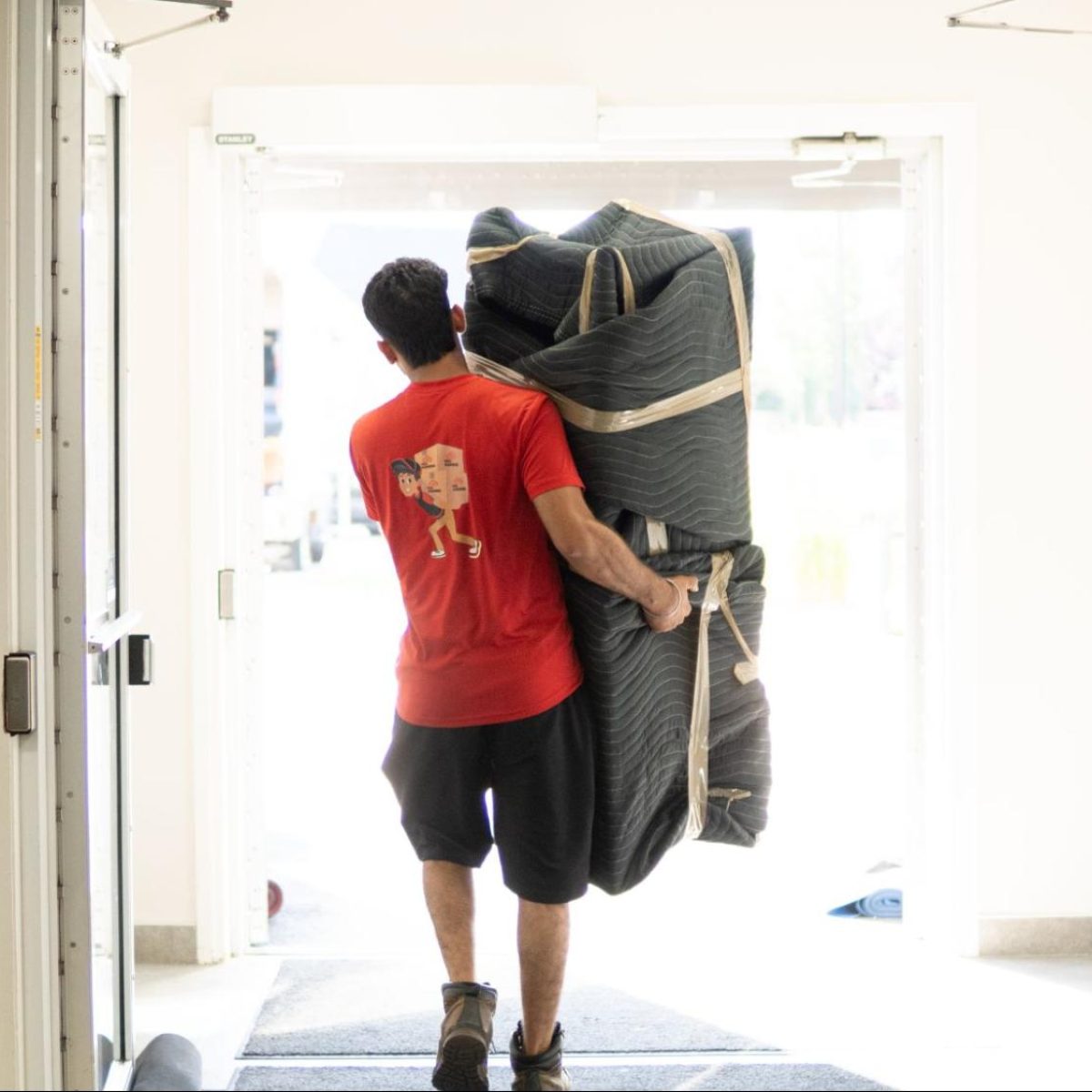 yeg-moving-crew-commercial-move